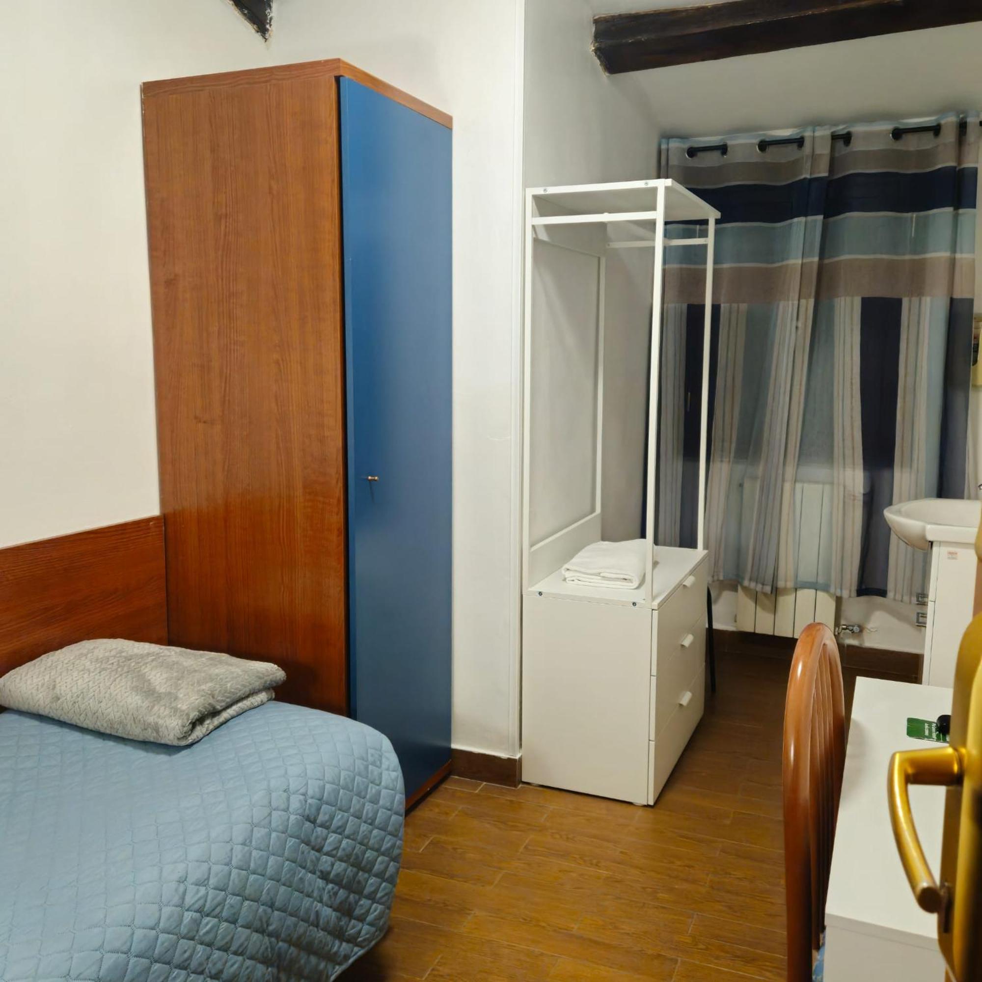 רומא Hotel Julia מראה חיצוני תמונה